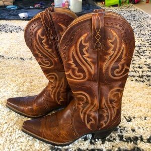 Ariat cowboy boots